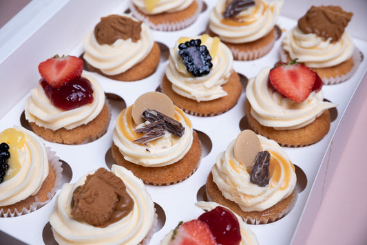12 Mixed Cupcakes