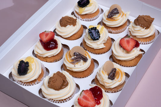 12 Mixed Cupcakes